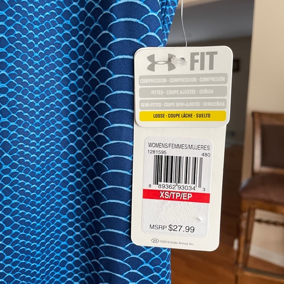 Under Armor Blue Patterned Fitness Shirt, Size: XS, Brand New!! - Picture 3 of 3